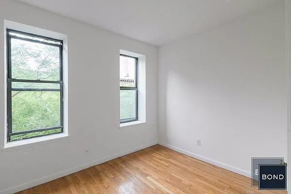 Rented by Bond New York | media 1