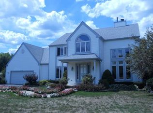 316 Towne St, Gilberts, IL 60136