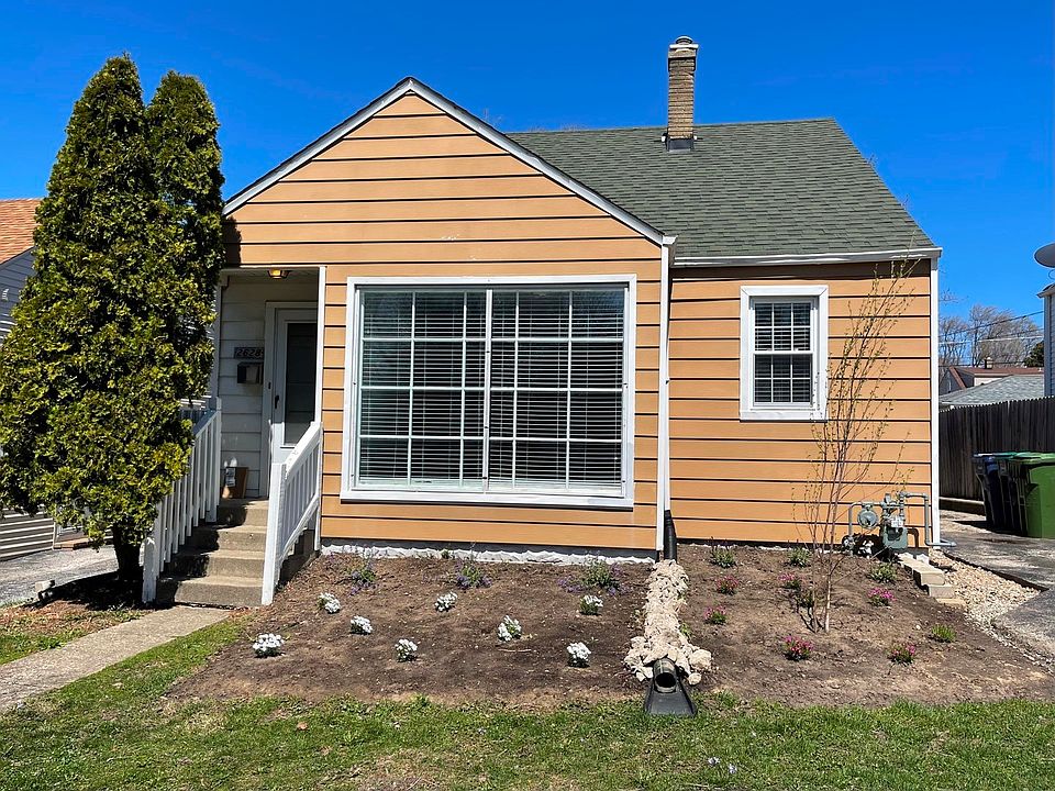 Welcome home, to 2628 W 90th St.!