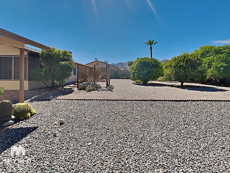 4250 E Kiowa St — Photo 33