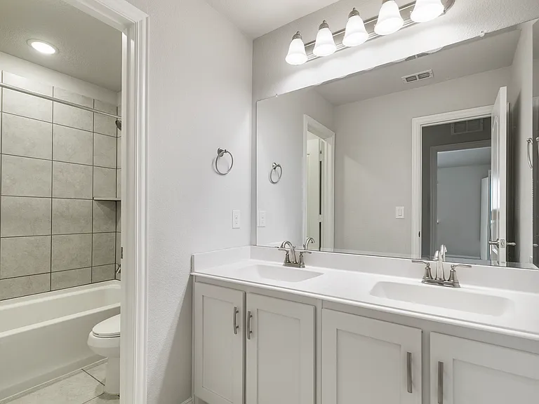 1113 Granger Dr — Photo 37