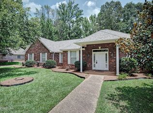 132 Cambridge Cv, Clinton, MS 39056