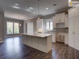 6927 Kenton St, Shawnee, KS 66226