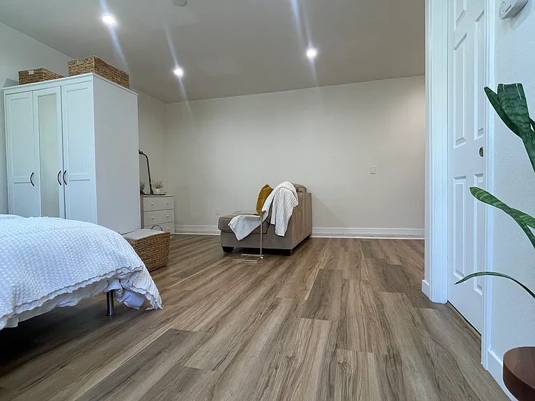 281 E Edna Pl — Photo 5