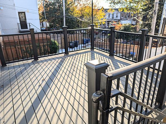 Rear Deck (parking spot under the deck)
