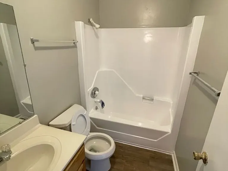1002 Salisbury St #6-B — Photo 7