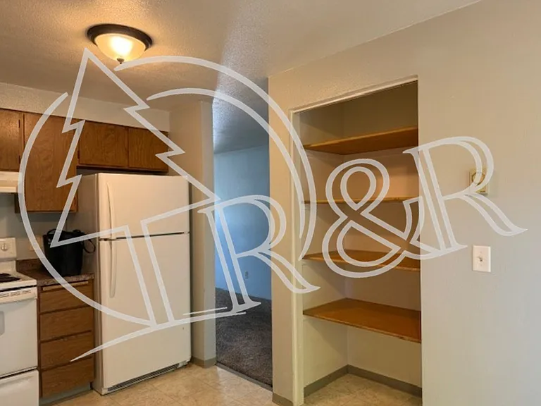 1077 Polk St #1 — Photo 13