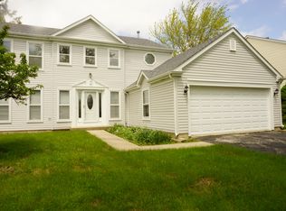 140 N Fiore Pkwy, Vernon Hills, IL