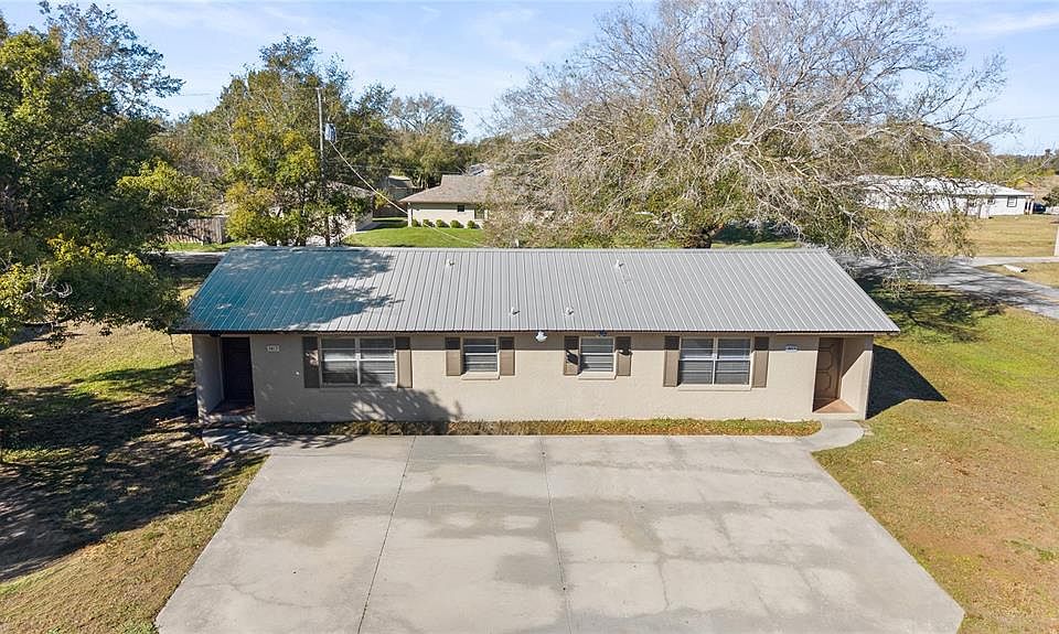 1st image of 3413 NE MASTERS AVENUE