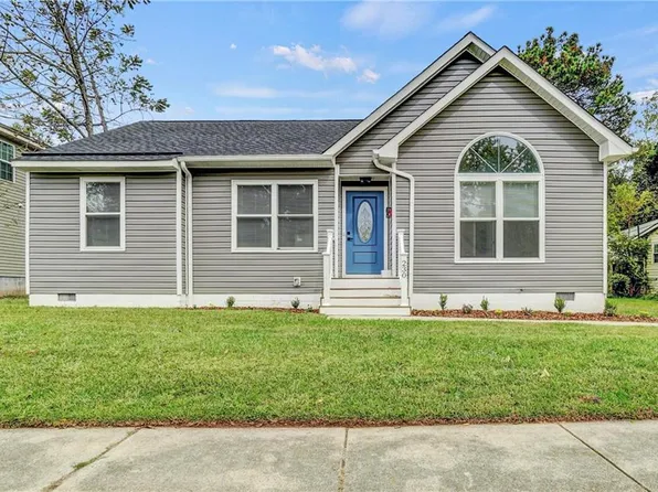 230 Maple Ave, Newport News, VA 23607