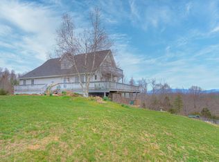 165 Angel View Ln, Pearisburg, VA 24134