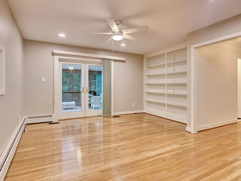 114 Richards Rd — Photo 17