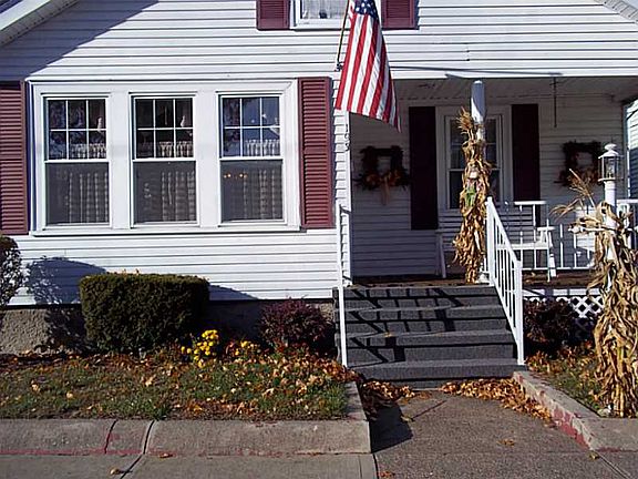 2nd image of 193 W Forest Ave