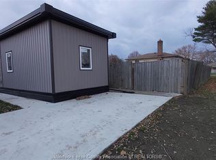 9694 Avery Ln #1, Windsor, ON N8R2A2