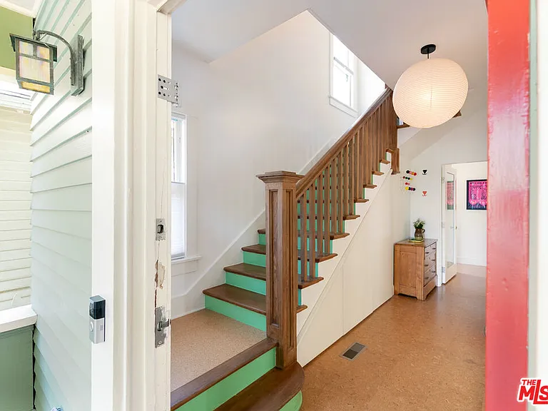 5676 Hub St — Photo 12