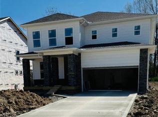 7797 Clydesdale Dr, Mentor, OH 44060
