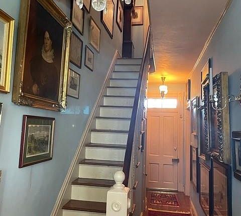 5th image of 2202 W Marshall St