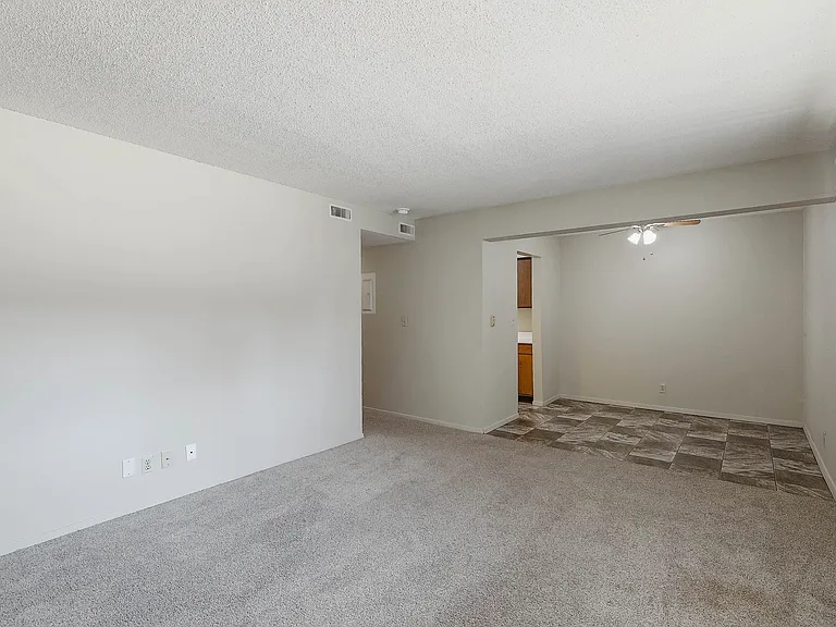 2901 N 56th St — Photo 28