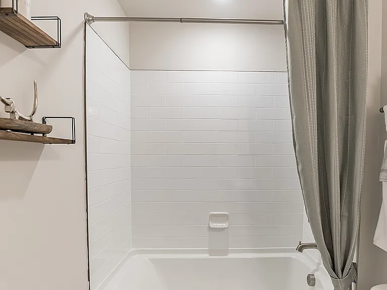 515 N Palace Dr — Photo 19