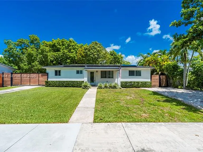 9841 Dominican Dr #9841 — Photo 3