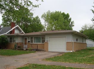 219 N Cedar St, Marion, KS 66861