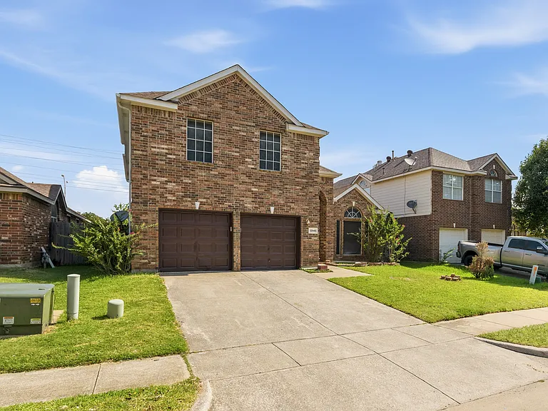 12945 Peach Tree Way — Photo 6