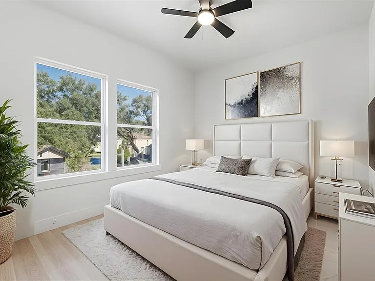 2534 Lowery St — Photo 8