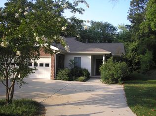 325 Black Ave APT B, Lexington, SC 29072