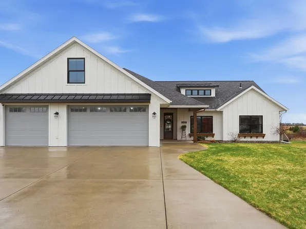 1590 Perennial Ln NE, Sauk Rapids, MN 56379