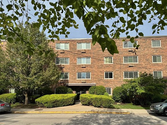 2nd image of 477 Graceland Ave APT 2F