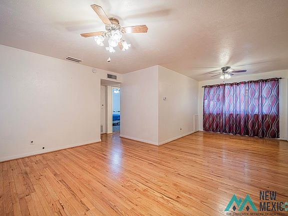 5th image of 905 E Llano Dr