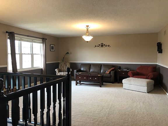 2nd image of 97 Hillcrest St