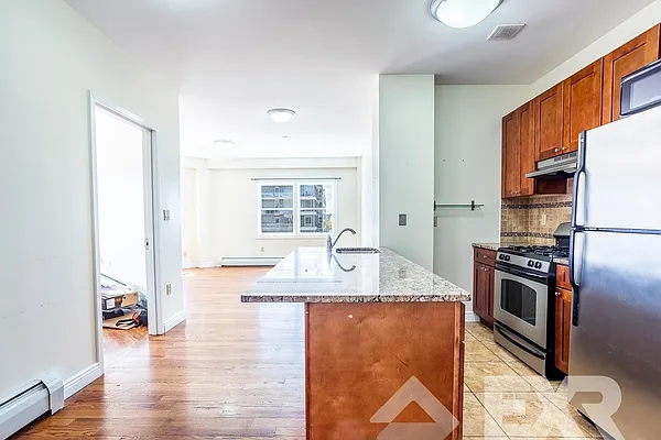 Rented by EXR | media 15