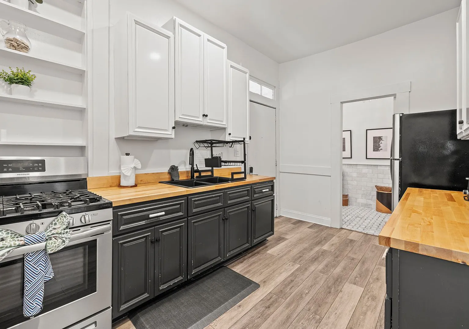 Lower Unit Available May 4 — Photo 4