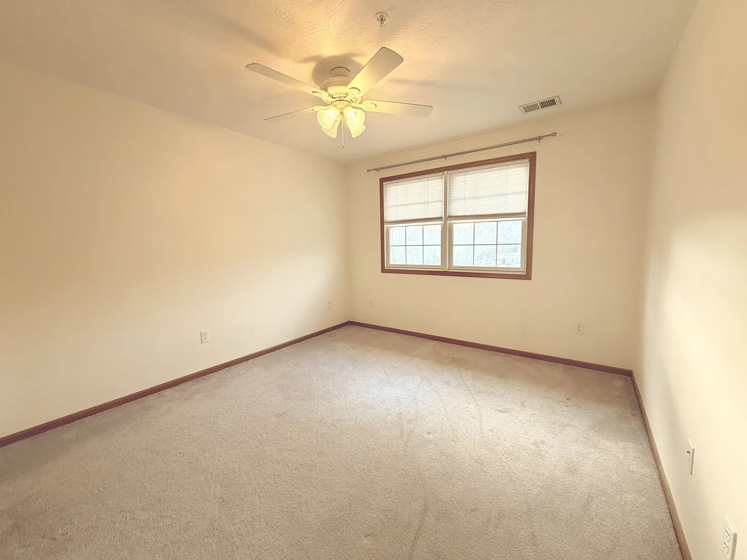 531 Leah Drive - 1 — Photo 2