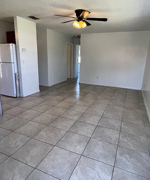 1116 S Carolina Ave — Photo 5