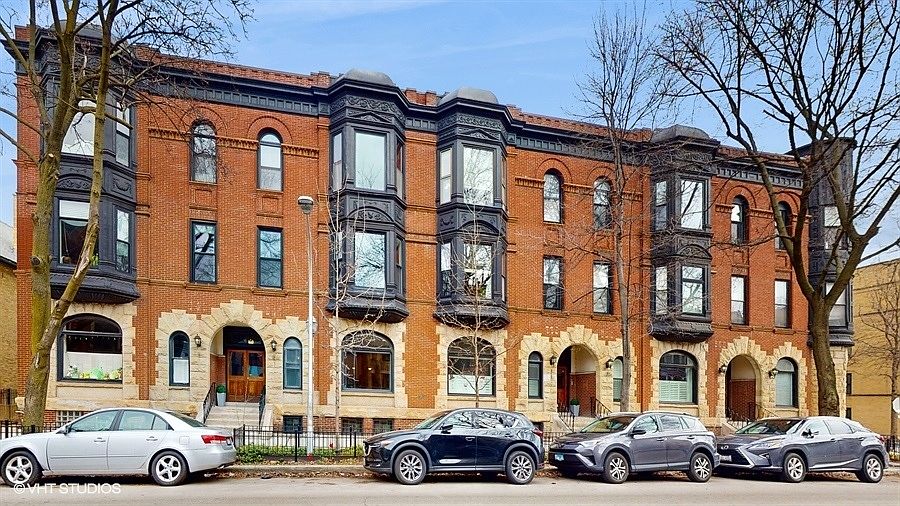 1st image of 840 W Wrightwood Ave #1