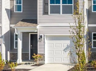 3356 New Year Dr, Cincinnati, OH 45251