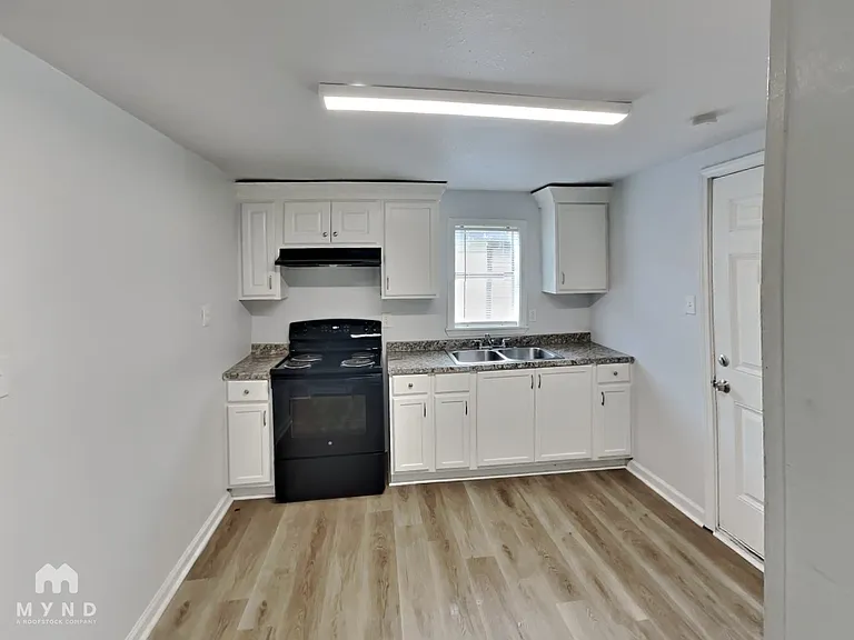 3645 Eastern St — Photo 5