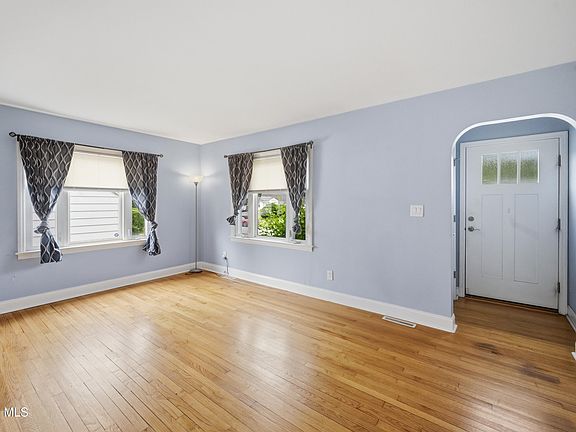 5th image of 1022 Riggi Avenue