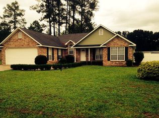 3069 Pineland Dr, Waycross, GA 31503