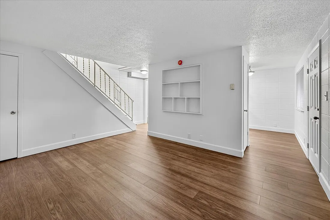 2 bed, 1.5 bath, 912 sqft, $1,550 — Photo 1
