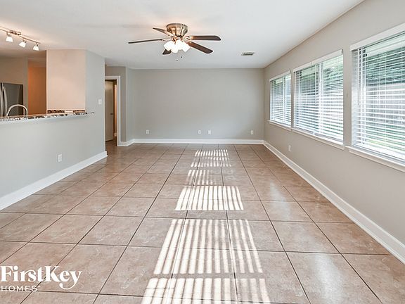 5th image of 22206 Laurel Pine Cir