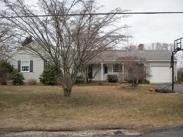 29 Lanphere Rd, Westerly, RI 02891