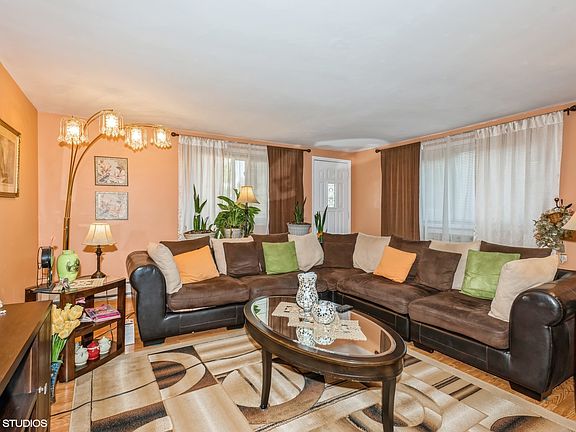 3rd image of 120 S Collen Dr #212