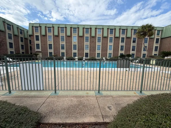 224 E Garden St APT 305, Pensacola, FL 32502