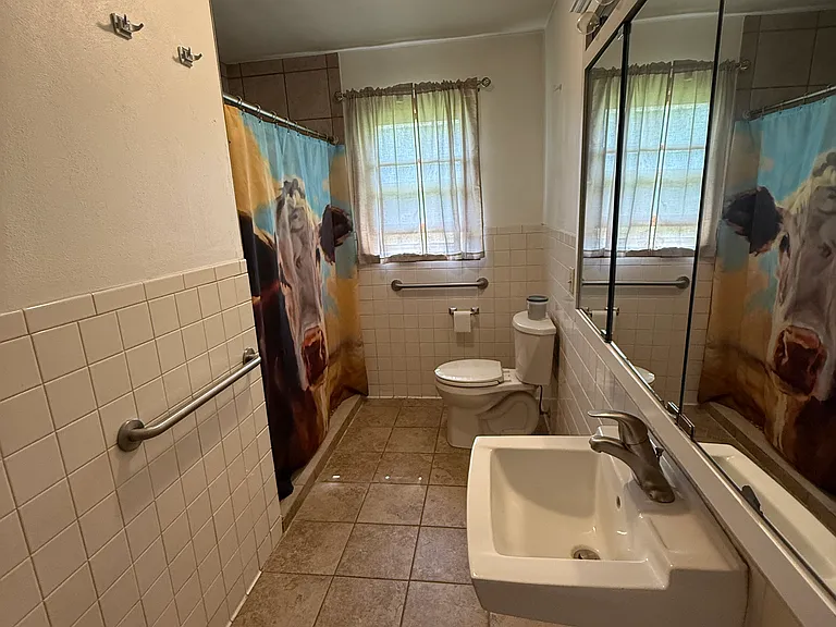 4054 N State Rd — Photo 8