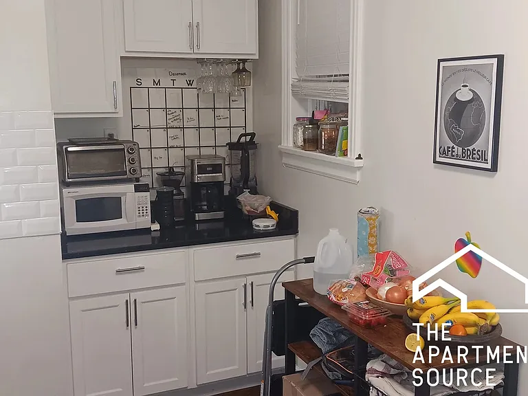 320 Lee St #1 — Photo 3