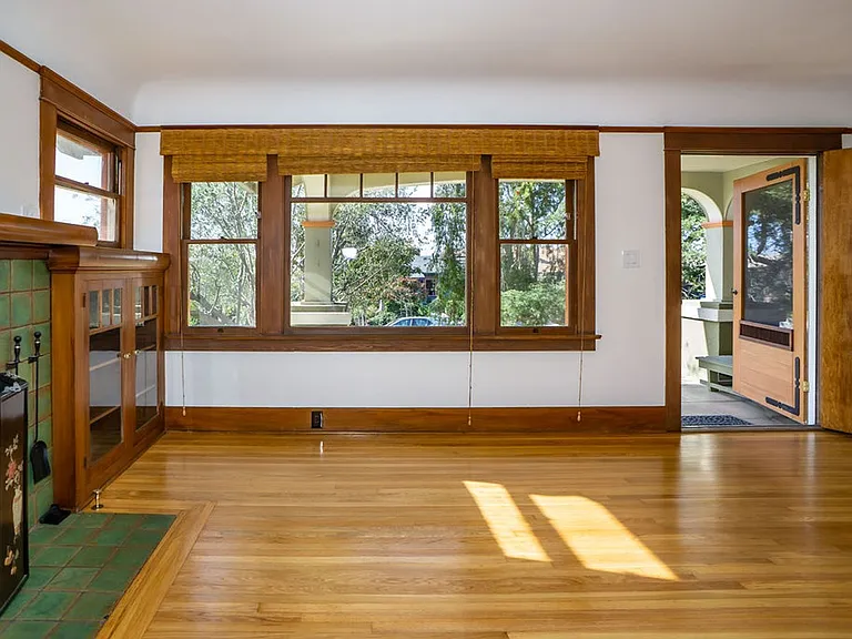 3635 Pershing Ave — Photo 5