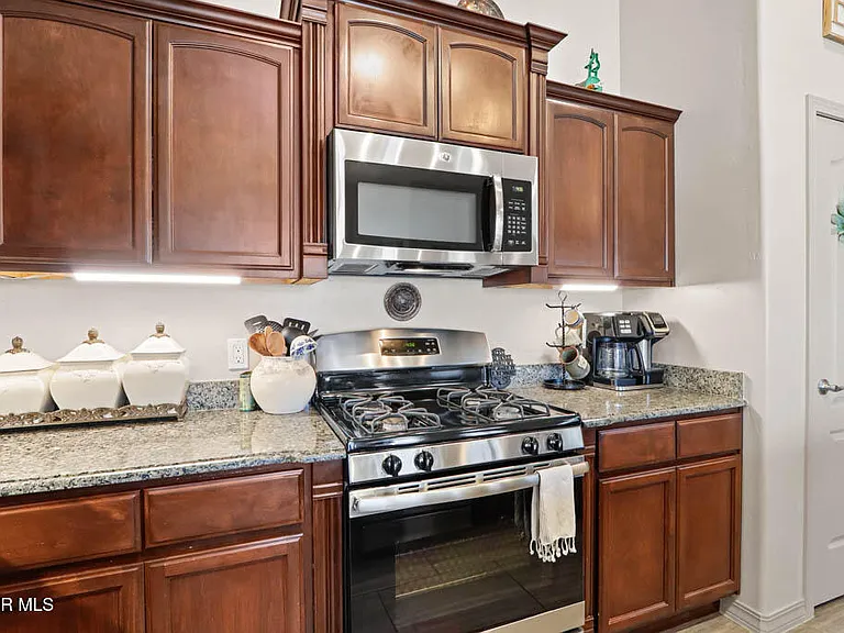 14553 Hunters Grove Ave — Photo 13